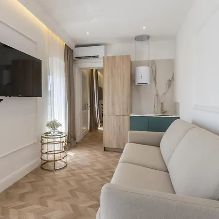 Finest 1 Apartman *